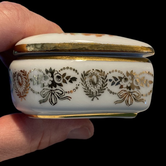 Limoges Trinket Box - Picture 2 of 3